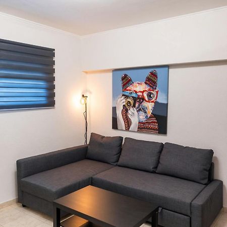 Bk Apartment Semi-Basement Néa Khilí Eksteriør bilde